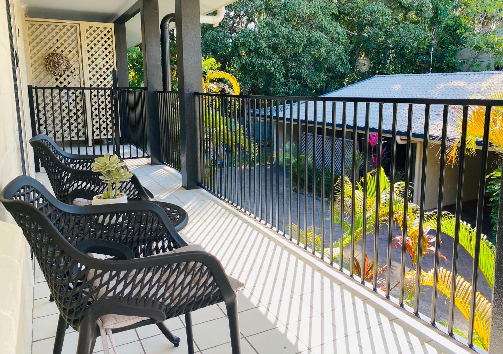 Lychee Tree Holiday Apartments Порт Дъглас Стая снимка