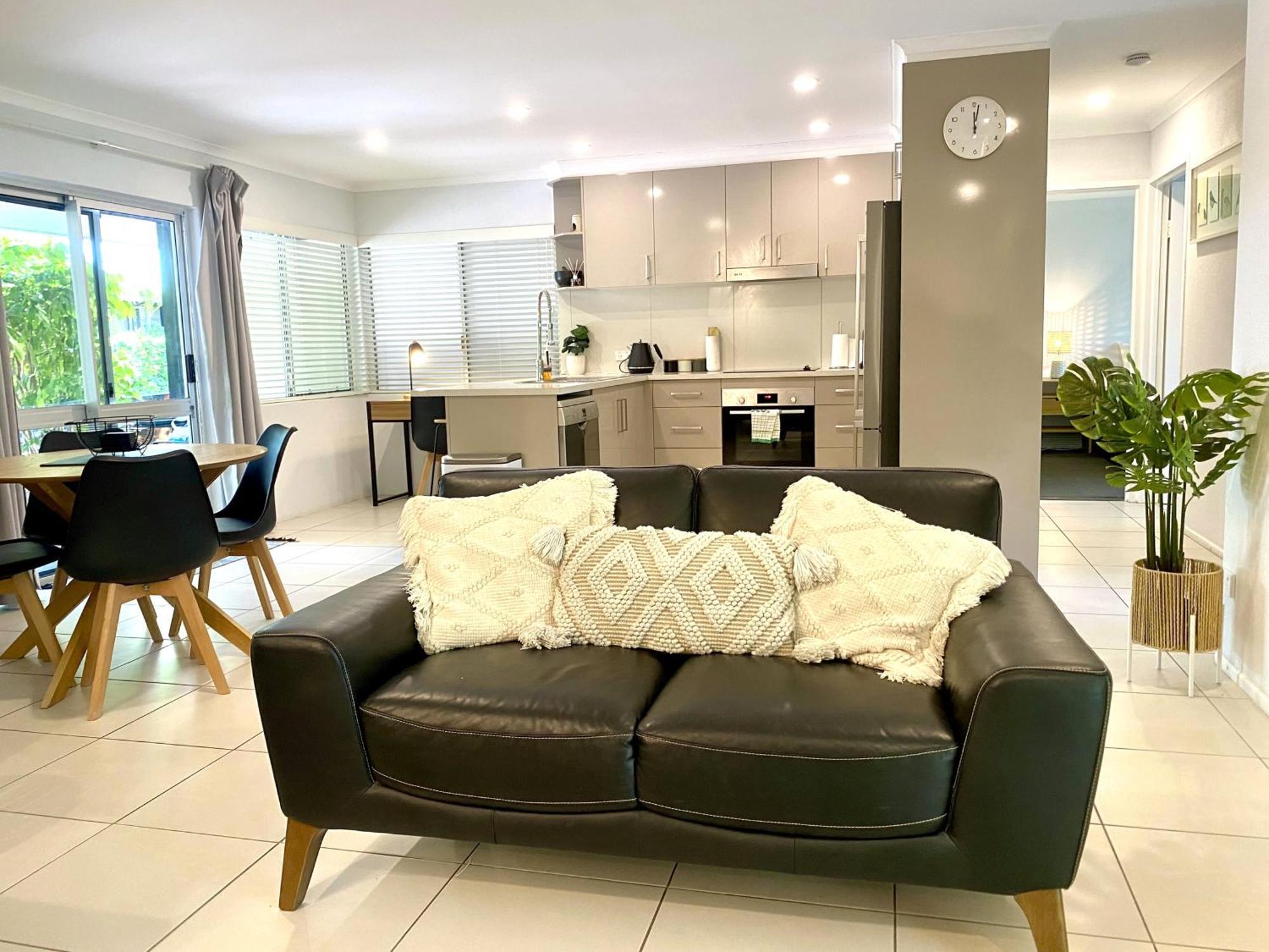 Lychee Tree Holiday Apartments Порт Дъглас Екстериор снимка